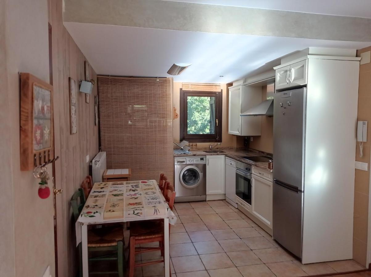 Vivienda Isabel Apartment Sesue Exterior photo